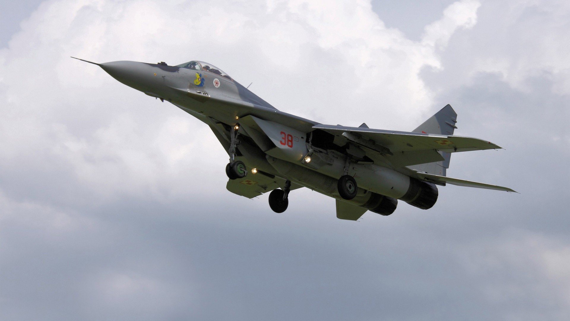 开云sport-围城与孤星，当战术铁壁遭遇个人锋芒—论广东团队足球与马克西欧洲之夜的篮球哲学